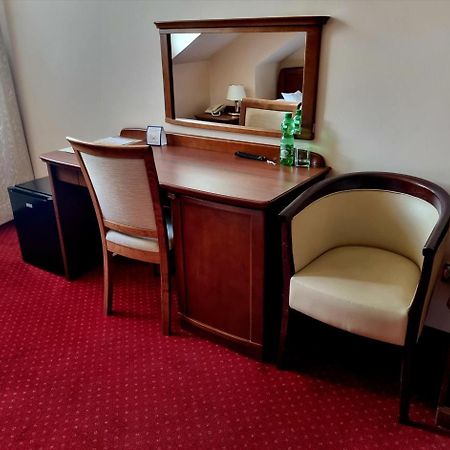 Hotel Rytwiany Ngoại thất bức ảnh