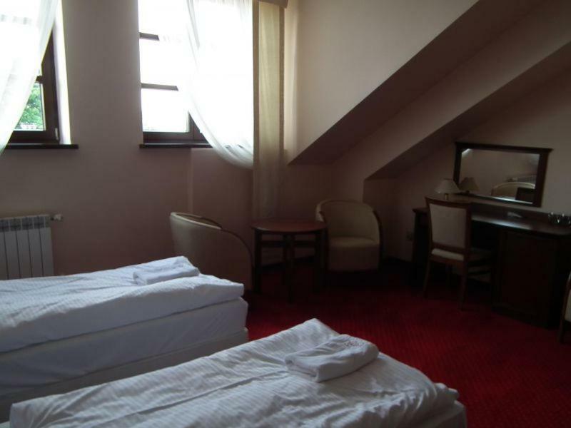 Hotel Rytwiany Ngoại thất bức ảnh