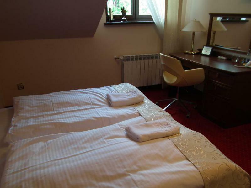 Hotel Rytwiany Ngoại thất bức ảnh
