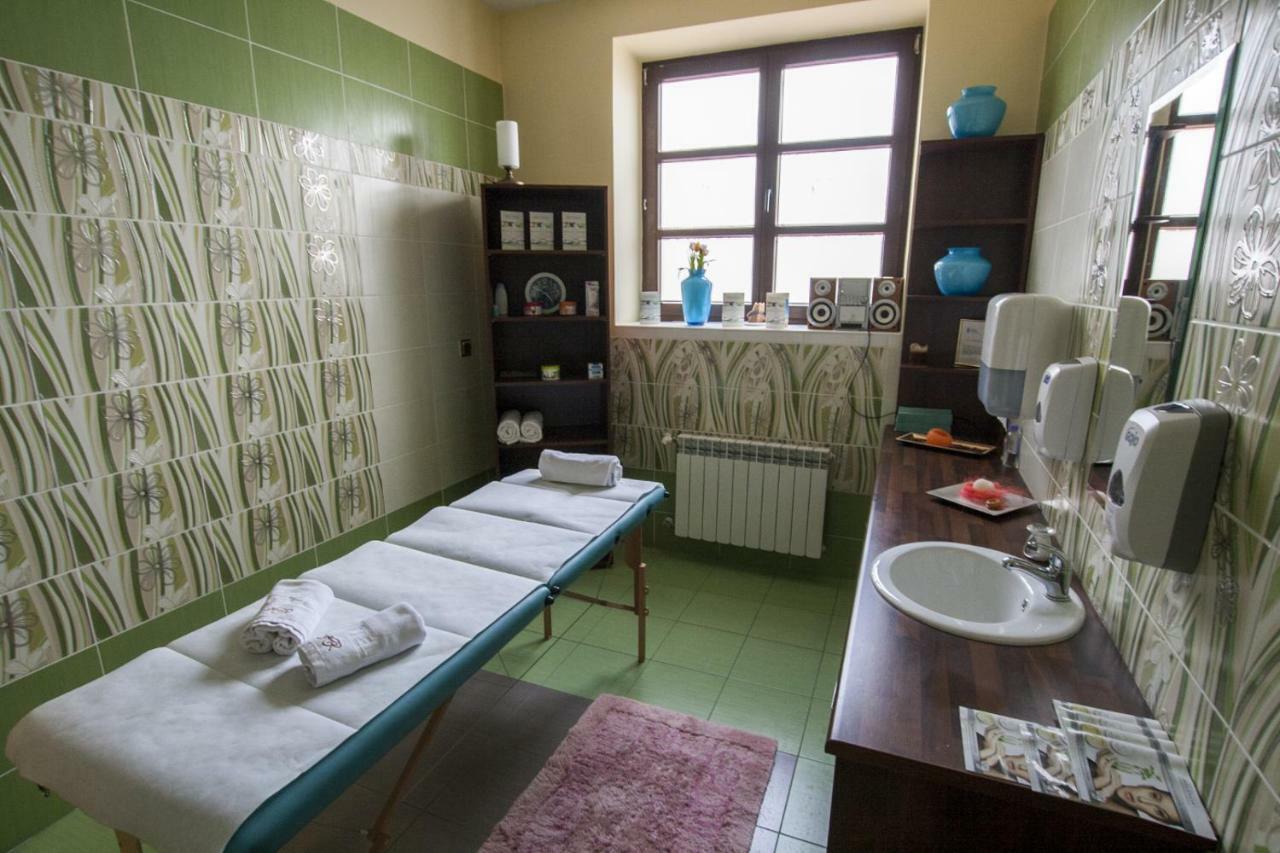 Hotel Rytwiany Ngoại thất bức ảnh
