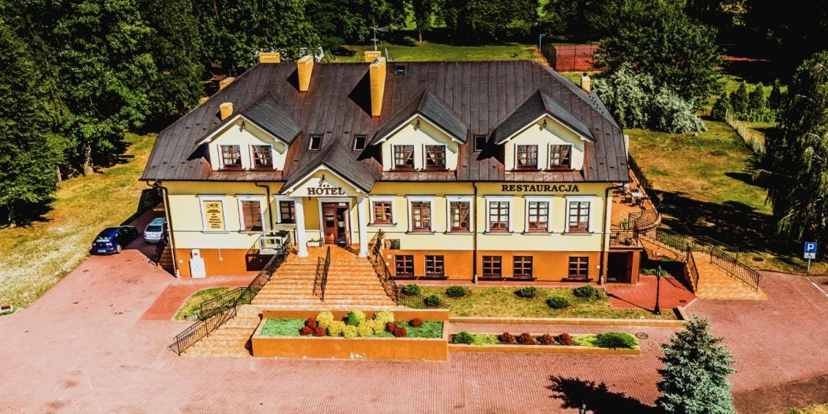 Hotel Rytwiany Ngoại thất bức ảnh